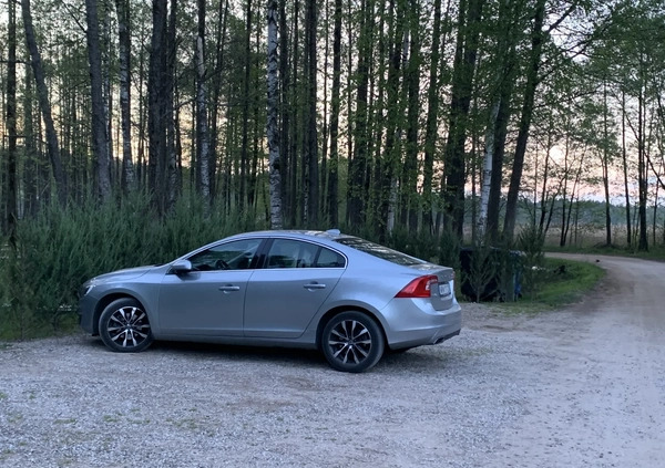 Volvo S60 cena 104999 przebieg: 66500, rok produkcji 2017 z Warszawa małe 301